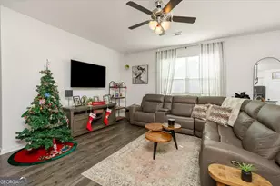 219 Barnyard Wy, Perry, GA 31069 - Photo 9