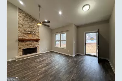 3129 Hidden Pass, Gainesville, GA 30506 - Photo 5