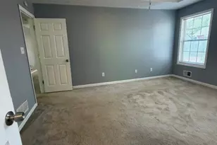 190 Oakwood Cir, Stockbridge, GA 30281 - Photo 9