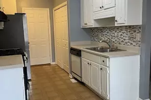 190 Oakwood Cir, Stockbridge, GA 30281 - Photo 5