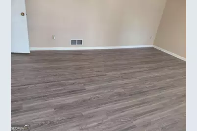 545 Oak Valley Drive, Riverdale, GA 30274 - Photo 9