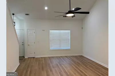 5471 Walnut Lane, Lithonia, GA 30038 - Photo 9