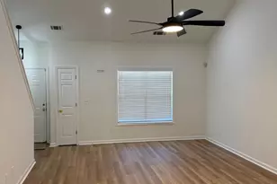 5471 Walnut Ln, Lithonia, GA 30038 - Photo 9