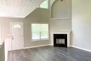 646 Lakes Cir, Lithonia, GA 30058 - Photo 11