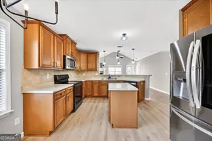 402 Latham Drive, Warner Robins, GA 31088 - Photo 11