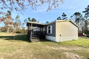 120 Elizabeth Church Rd, Hazlehurst, GA 31539 - Photo 1