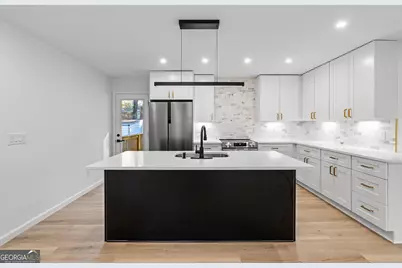 2592 Lois Lane SE, Atlanta, GA 30315 - Photo 7