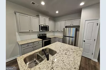 6056 Oak Bend Court, Riverdale, GA 30296 - Photo 3