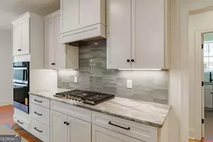 2114 Malcom Estates Dr, Bogart, GA 30622 - Photo 5