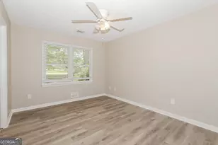 2673 Green Valley Ct, Snellville, GA 30078 - Photo 9