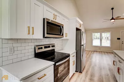 196 Amy Street, McDonough, GA 30253 - Photo 9