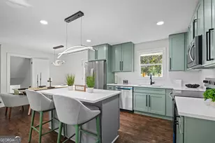 925 Majesty Ln, Morrow, GA 30260 - Photo 9