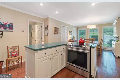 221 Commodore Drive NW, Milledgeville, GA 31061 - Photo 13