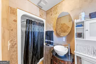 1410 N Druid Hills Rd NE, Brookhaven, GA 30319 - Photo 17