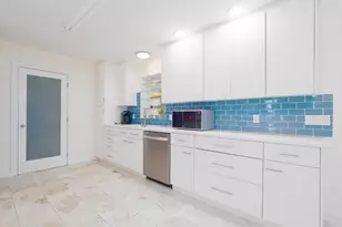 900 Mallery St, Saint Simons, GA 31522 - Photo 9