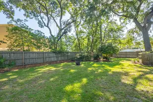 900 Mallery St, Saint Simons, GA 31522 - Photo 35