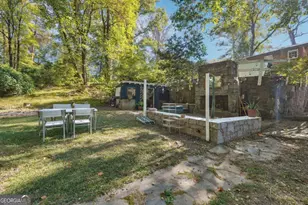 2073 E Roxboro Rd NE, Brookhaven, GA 30324 - Photo 15