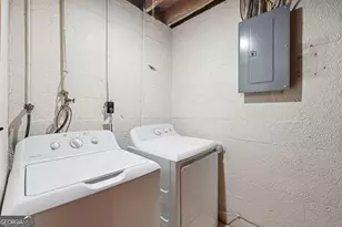 2073 E Roxboro Rd NE, Brookhaven, GA 30324 - Photo 13