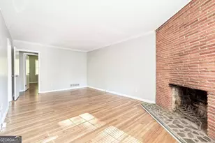 2073 E Roxboro Rd NE, Brookhaven, GA 30324 - Photo 3