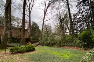 2073 E Roxboro Rd NE, Brookhaven, GA 30324 - Photo 17