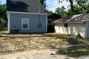238 Millen St, Savannah, GA 31415 - Photo 3