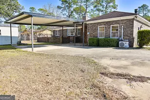 1237 Firestone Dr, Albany, GA 31707 - Photo 3