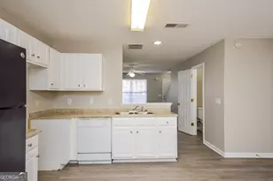 325 Coral Cir, McDonough, GA 30253 - Photo 7