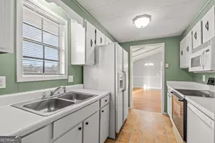 115 Valley View Ct, Tyrone, GA 30290 - Photo 7