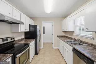 1033 Barley Dr, Hinesville, GA 31313 - Photo 13