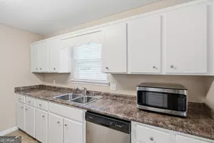 1033 Barley Dr, Hinesville, GA 31313 - Photo 15