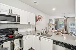 405 Phillip Blvd, Lawrenceville, GA 30046 - Photo 3