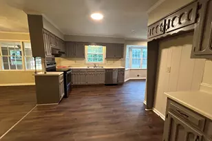 2000 Forest Dr, Fayetteville, GA 30214 - Photo 5