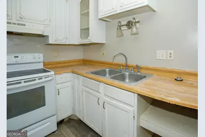 4370 Barrington Place, Macon, GA 31210 - Photo 7