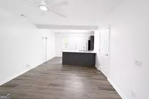 839 Commodore Dr NW, Atlanta, GA 30318 - Photo 3