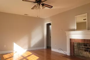 2614 Governor St, Garden City, GA 31408 - Photo 5