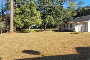 2614 Governor St, Garden City, GA 31408 - Photo 19