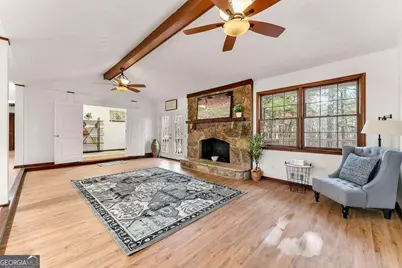 2865 White Court NE, Conyers, GA 30012 - Photo 7