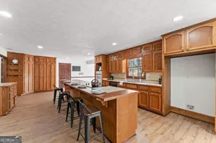 2865 White Ct NE, Conyers, GA 30012 - Photo 3