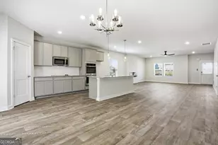 1571 Sungrown Wy, McDonough, GA 30253 - Photo 3