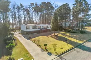 429 Graystone Dr, Winder, GA 30680 - Photo 5