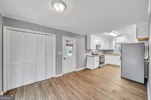 400 Cypress Dr, Dublin, GA 31021 - Photo 9