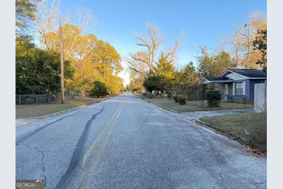 1308 E Roosevelt Avenue, Albany, GA 31705 - Photo 21
