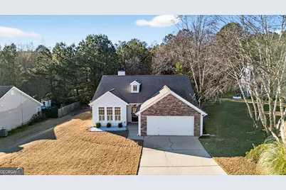 128 Meadowbrook Lane, Grantville, GA 30220 - Photo 1