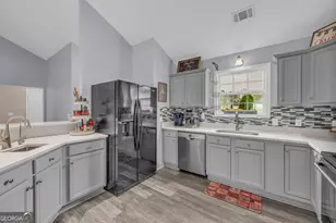 321 Tallassee Ln, Statham, GA 30666 - Photo 3