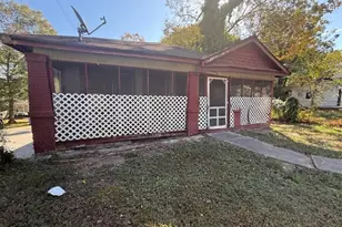 20 Johnson Rd NW, Atlanta, GA 30318 - Photo 1