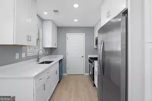 6149 Pembroke Dr, Rex, GA 30273 - Photo 17