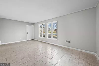 2127 Golfview Drive SE, Conyers, GA 30013 - Photo 9