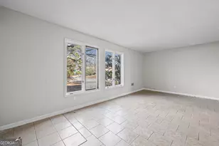 2127 Golfview Dr SE, Conyers, GA 30013 - Photo 7