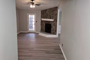 621 Maple Dr, Riverdale, GA 30274 - Photo 7