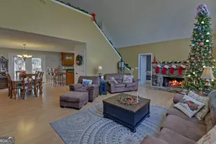 1889 Riverdale Rd, Toccoa, GA 30577 - Photo 7